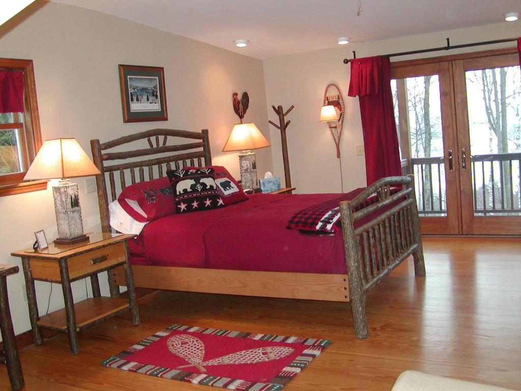Cooperstown Lakeview Lodge Room photo